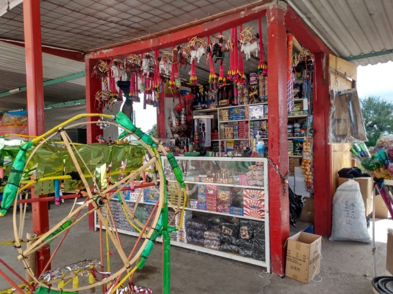 Ni a un 30% de ventas llegaron los tianguis #DePirotecnia