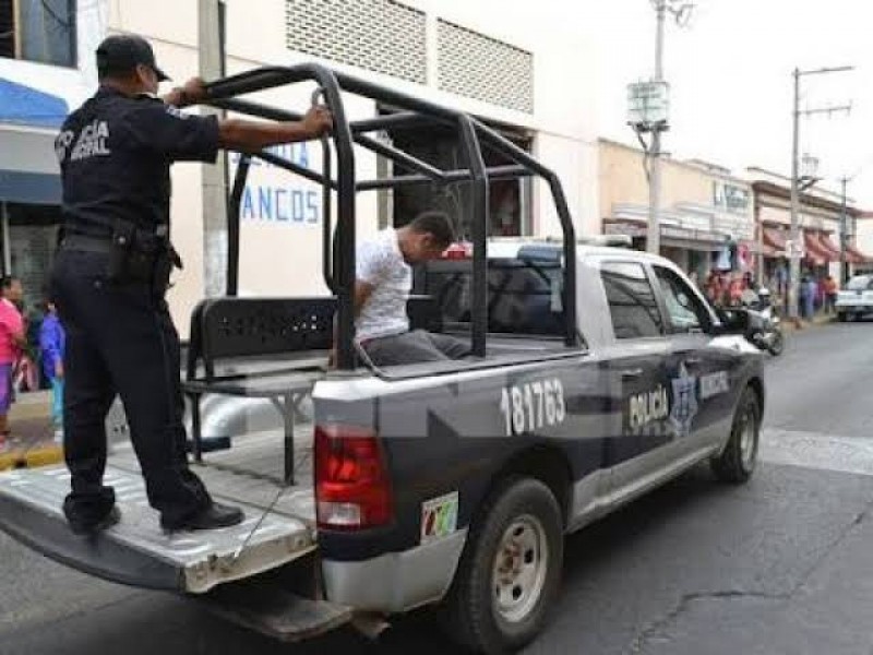 Niega Castellón alza en robos en Tepic