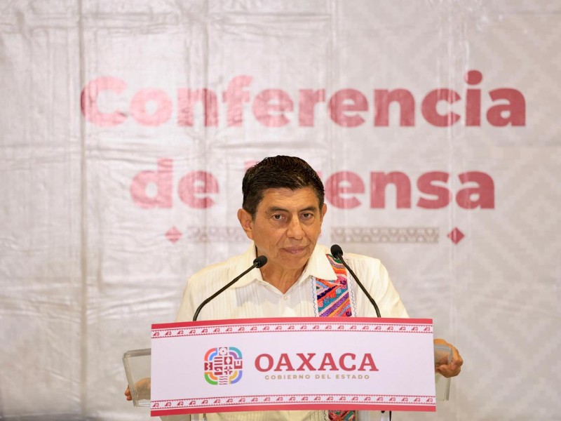 Niega Salomón Jara pretensión de afectar a burócratas con carga tributaria