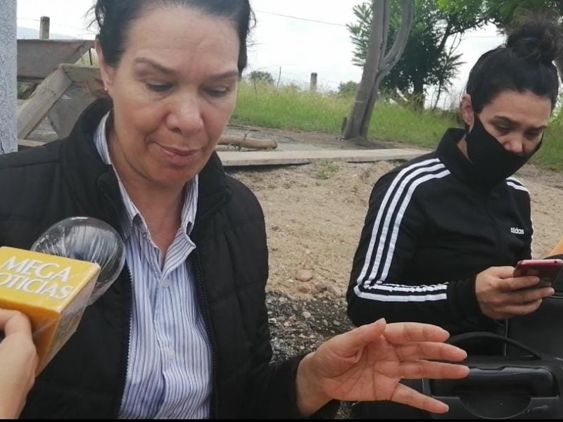 Niegan acceso a turistas en aeropuerto por llegada de presidente