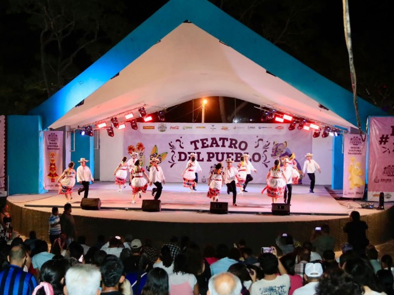 Niegan ingreso a vendedores ambulantes a la Feria de Colima