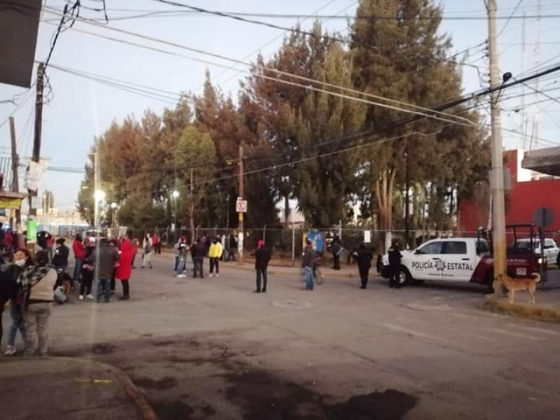 Niegan instalación de tianguis a antorchistas en Amozoc