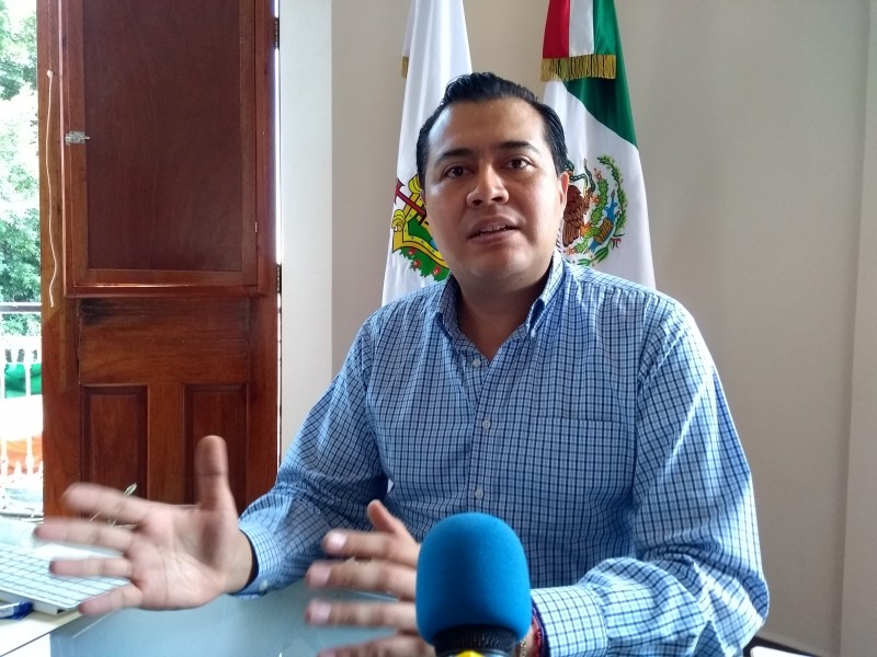 Niegan operativos arbitrarios en Coatepec para retirar ambulantes