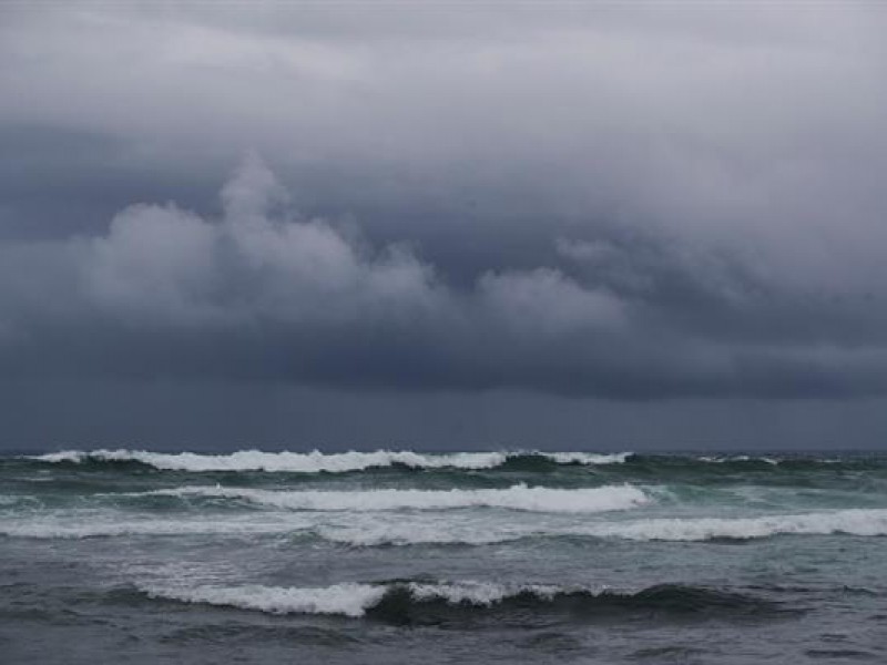 Nigel podría convertirse en huracán en aguas abiertas del Atlántico