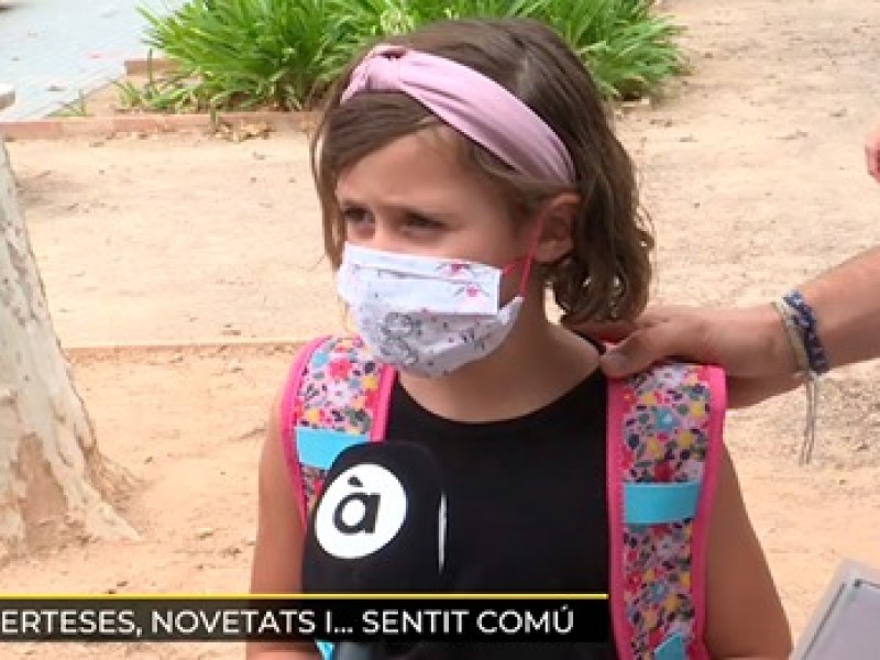 Niña sorprende por su respuesta respecto al uso del cubrebocas