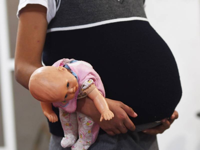 Niñas chiapanecas embarazadas de hombres mucho mayores