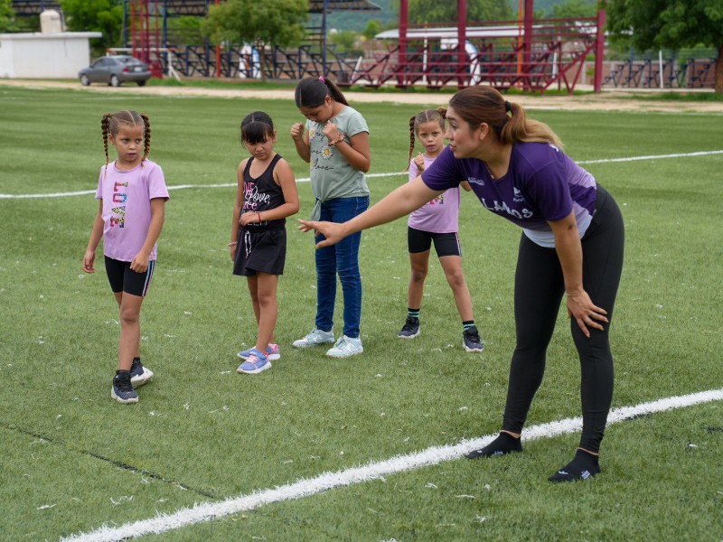 Niñas y niños desarrollan mente, cuerpo y valores: Campamento de Verano Álamos