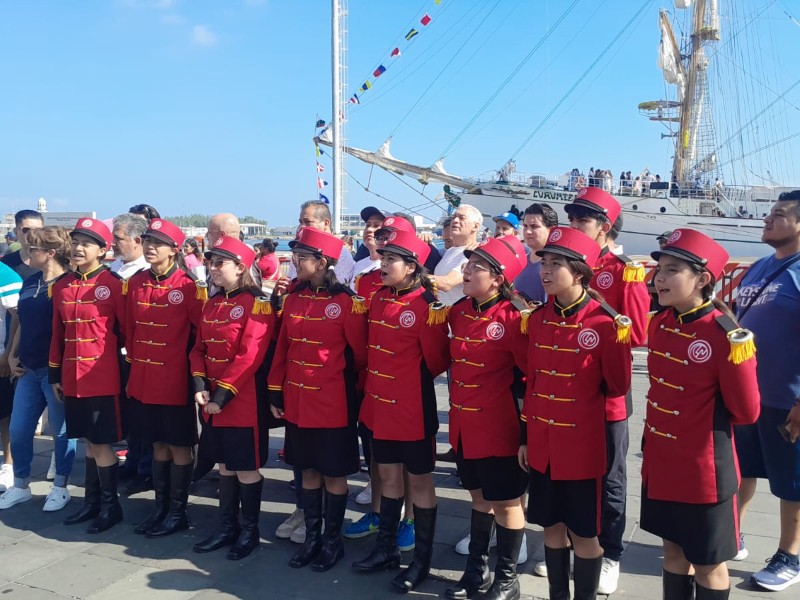 Niñas y niños gritones símbolo de la Lotería Nacional; hay convocatoria