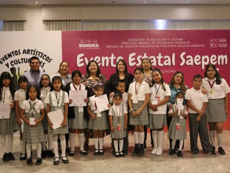 Niñas y niños migrantes brillan en eventos culturales