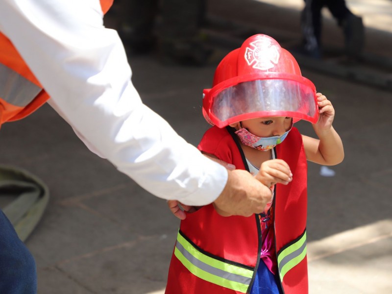 Niñas y niños se apoderan de Morelia en su día