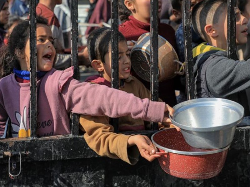 Ningún camión con ayuda ha podido entrar en Gaza: OMS