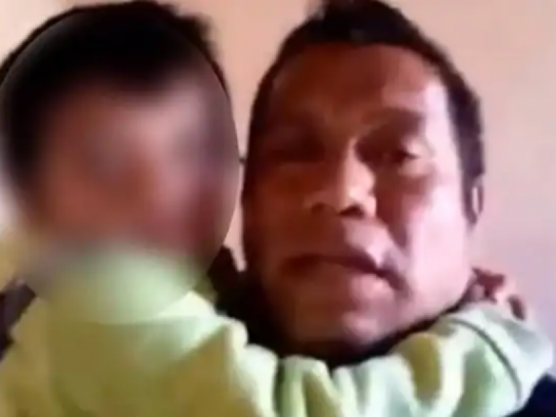 Niño de 4 años encarcelado junto a su padre