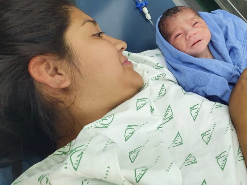 Niño el primer bebé mexiquense nacido en navidad