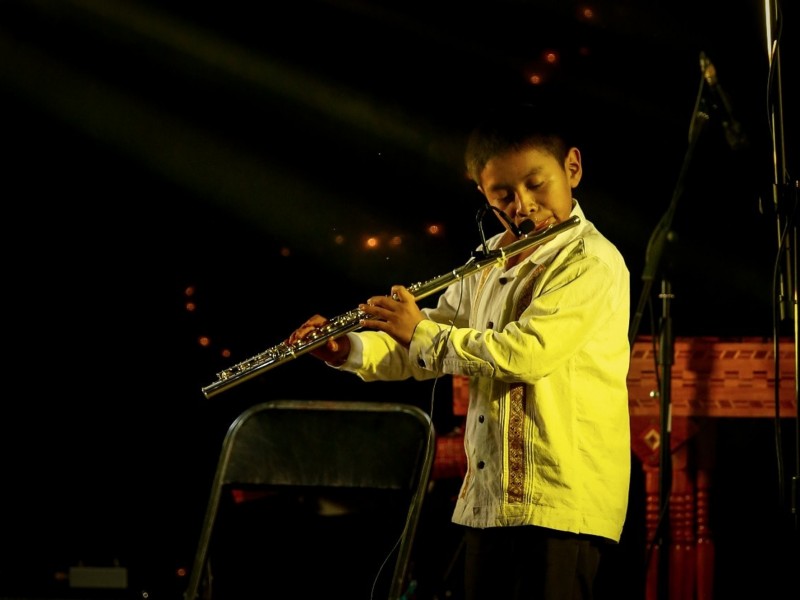 Niño tzotzil invitado a Festival Internacional de Flauta