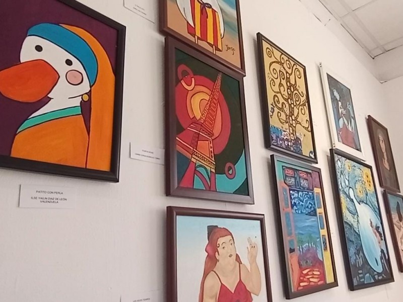 Niños Ahomenses presentan exposición de pintura ''Vintage''