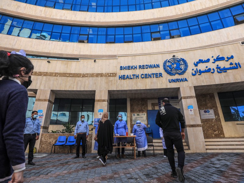 Niños con cáncer son evacuados de Gaza para recibir tratamiento