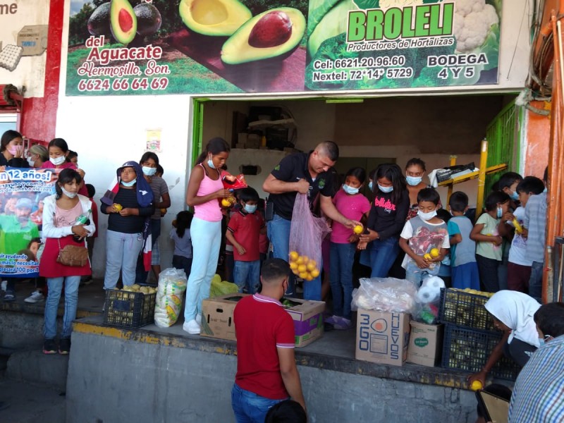 Niños del desayunador Miguel Alemán solicitan apoyo a comerciantes