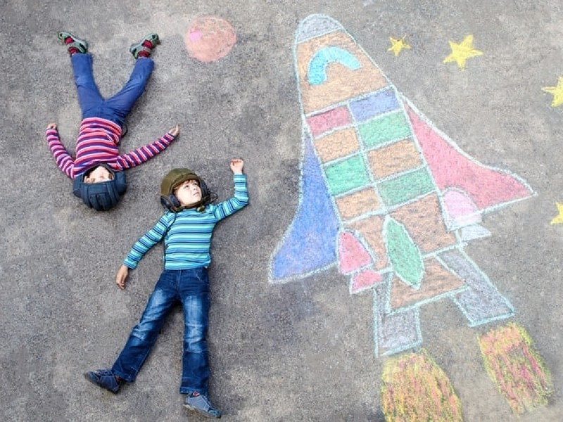 Niños se preparan para regreso a clases