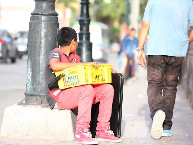 Niños solicitan apoyo económico para solventar gastos de internet