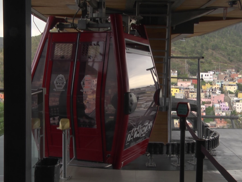 Niños y niñas gratis por 43 aniversario del teleférico