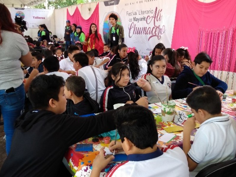 Niños y niñas público principal del Festival Ali Chumacero