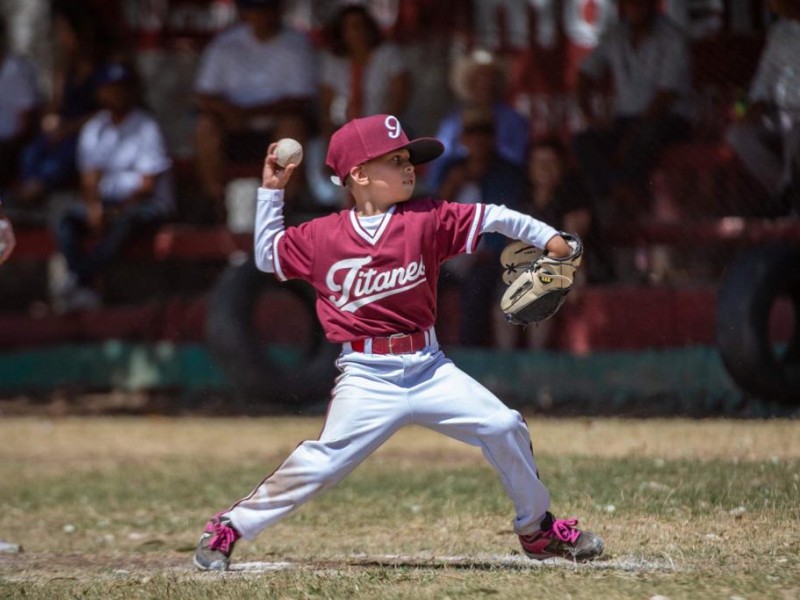 Niños zamoranos seleccionados para competencias estatales de béisbol