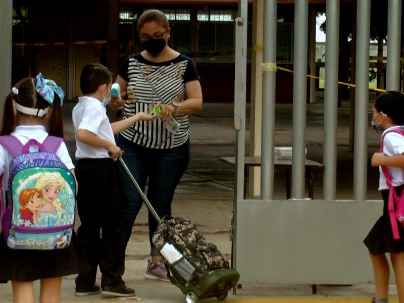 Nivel básico no tendrá clases este lunes, algunos desde mañana