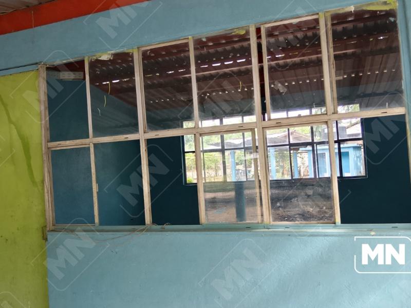 Niños estudian entre carencias en kínder de la sierra de Petatlán