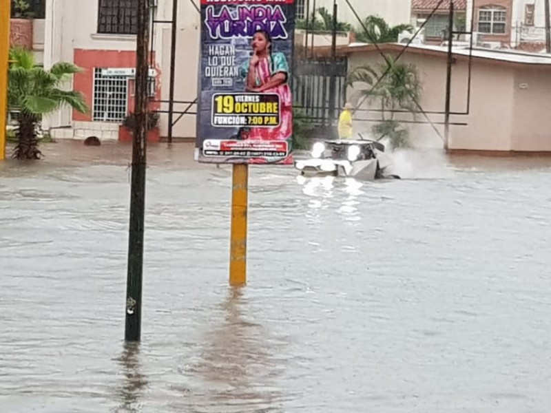 No baja nivel de agua en sectores inundados.