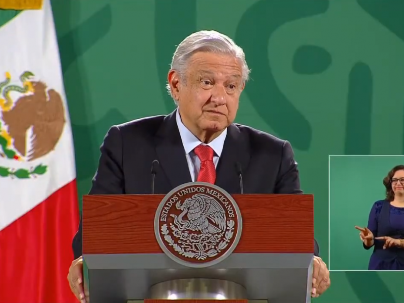 No deben existir autodefensas para defender seguridad en Michoacán: AMLO