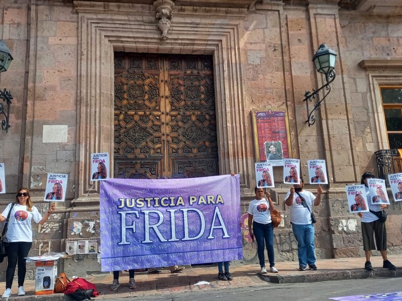 ¡No fue suicidio, fue feminicidio! Exigen justicia para Frida Santamaría