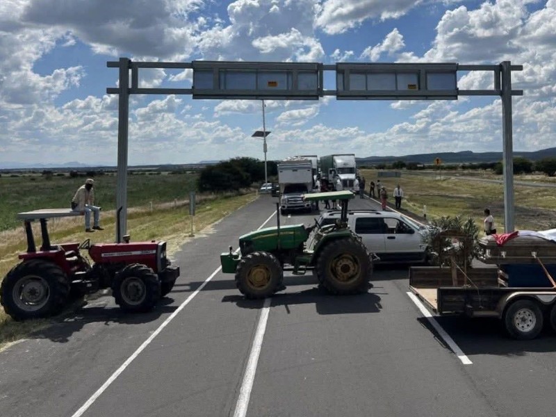 “No habrá paso a nadie ”, advierten transportistas