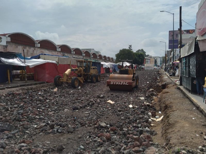 No hay avances en obra de av. Lázaro Cárdenas: locatarios