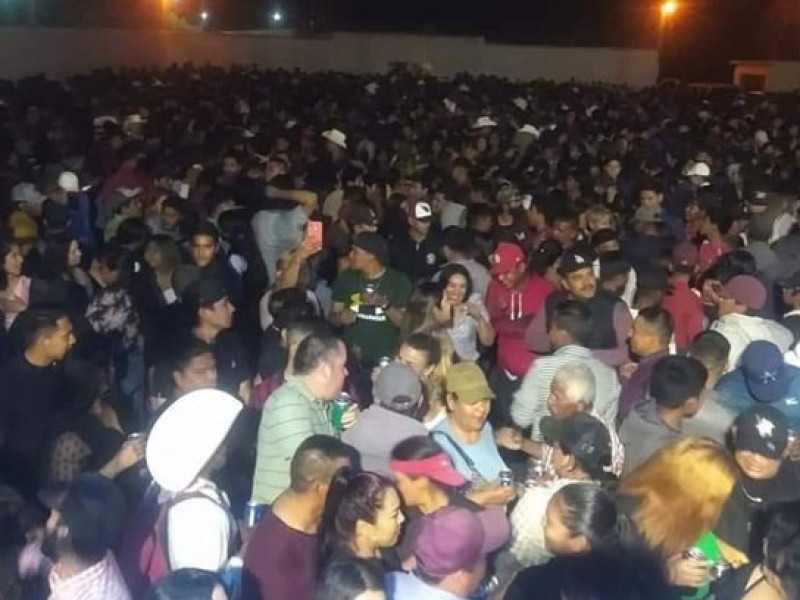 No hay quien pare los bailes en comunidades yaquis