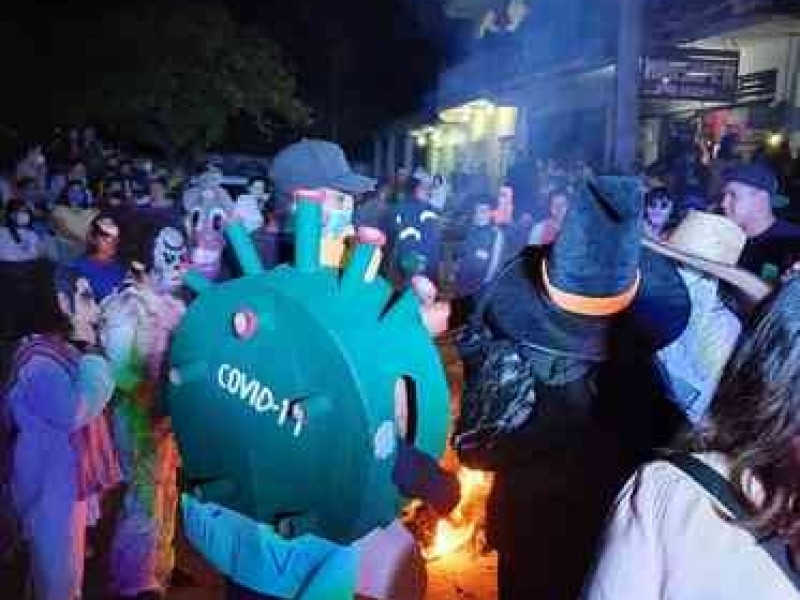 No importó la pandemia y celebraron carnaval en Apazapan