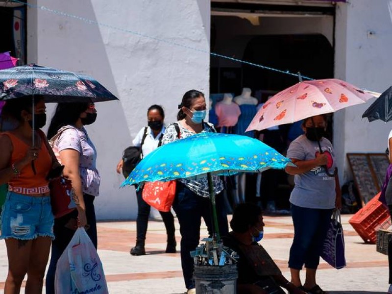 No olvides llevar contigo el paraguas para protegerte del sol