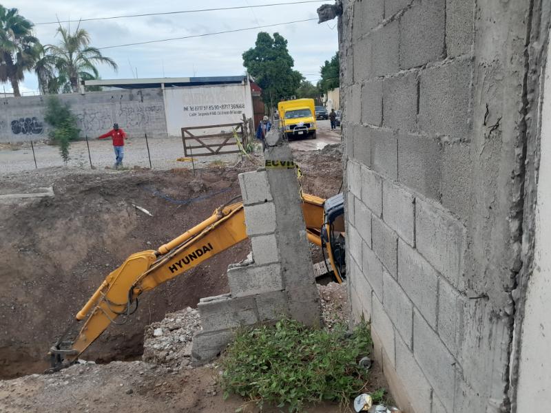 No pagarán casas dañadas por socavón; constructora las reparará