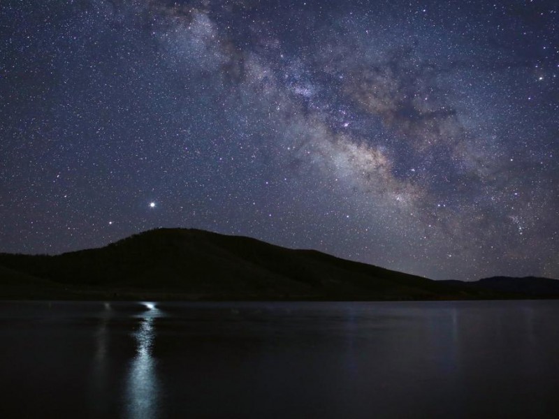 No puedes perdértelo, Júpiter y Saturno “se unen” esta noche