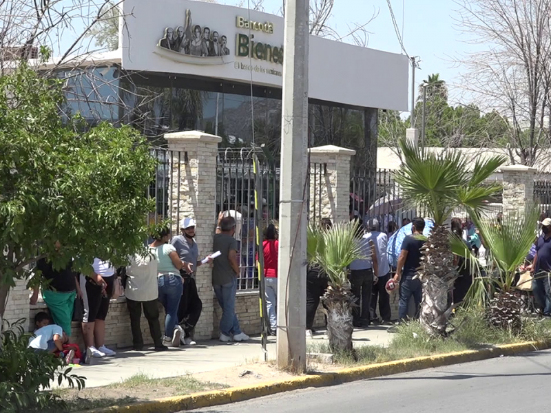 No reciben Pensiones Bienestar  por bloqueo de tarjetas