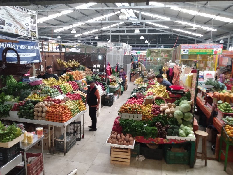 No repuntan las ventas en mercados públicos