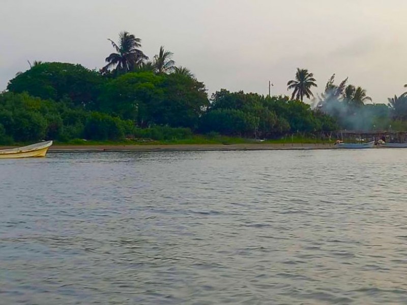 No salen de pesca por fuertes marejadas