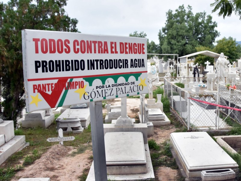 Prohíben llevar agua a panteones