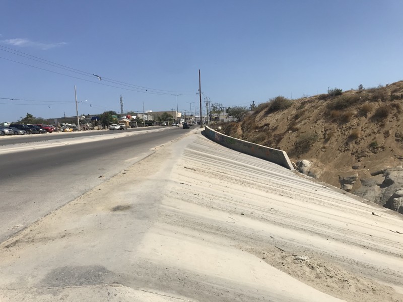 No se tiene contemplado obras de puentes en arroyos