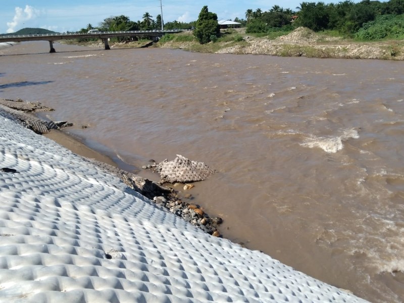 No sirvió muro que construyó Conagua en río Petatlán