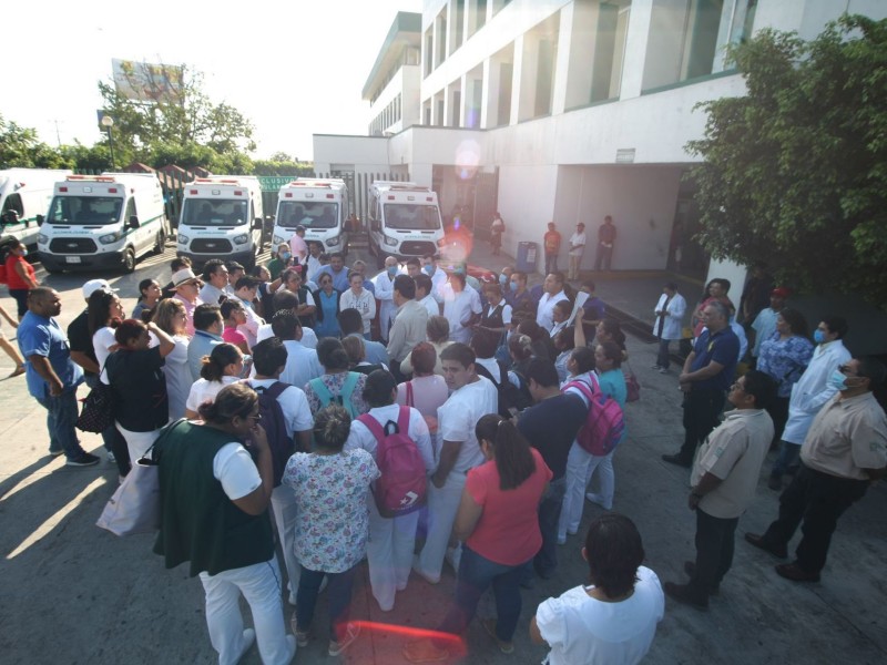 No todos pueden tener cubrebocas en el Imss