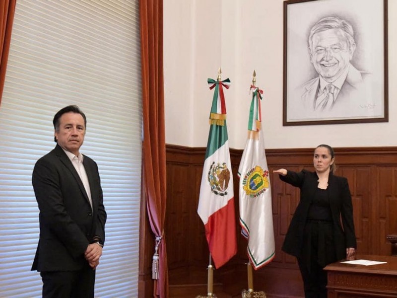 Nombra Gobernador a Guadalupe Díaz como encargada de SS