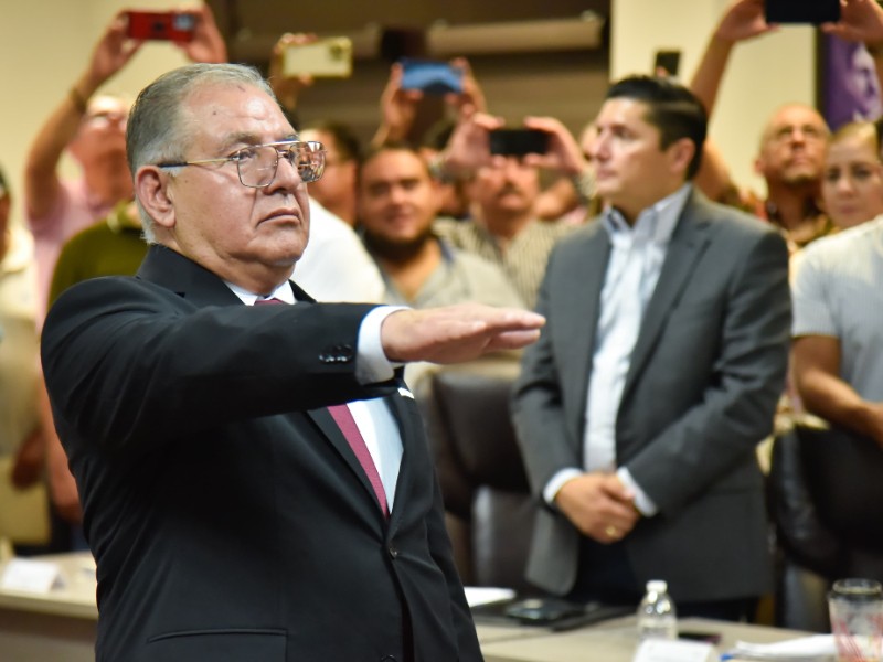 Nombran a Cutberto Ríos como Secretario del Ayuntamiento de Ahome