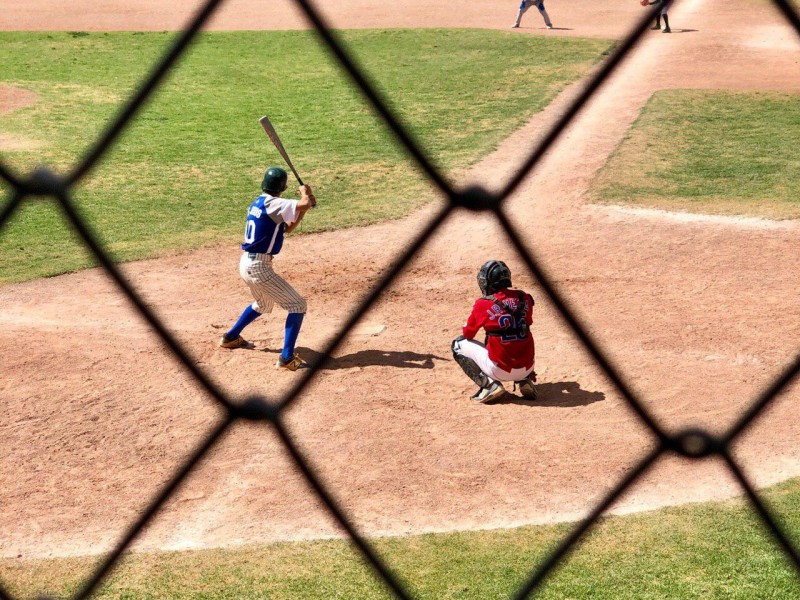 Nombran a Mejía Haro embajador de béisbol