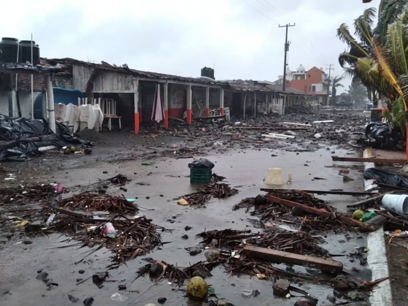 Nora destruye ramadas y carreteras; desbordan arroyos y causan inundaciones