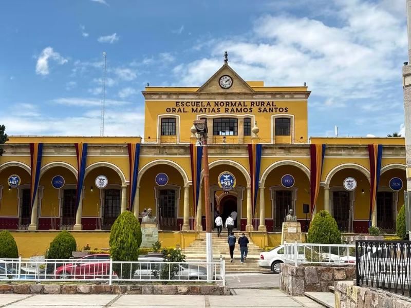 Normal de San Marcos busca incluir recursos para prácticas profesionales
